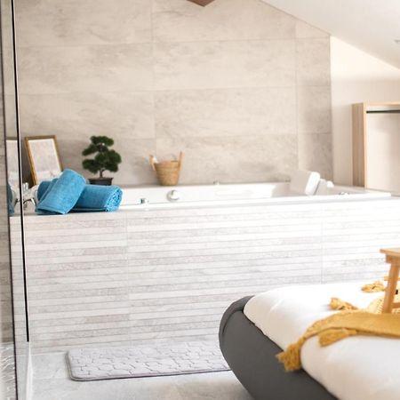 Lova Spa Saint-Etienne Esterno foto